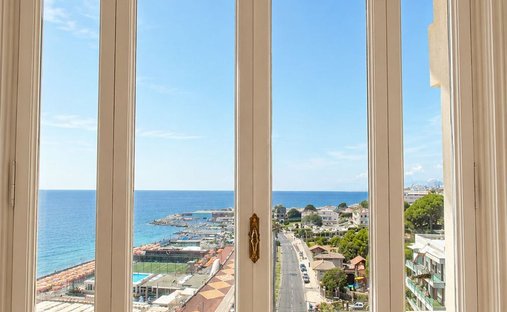 Apartment in Medio Levante, Genoa, Liguria 1