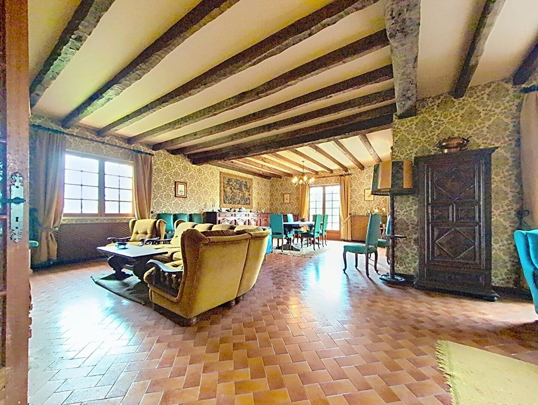 Villa in Saint-Denis-de-Pile, Nouvelle-Aquitaine, France 4 - 18544179