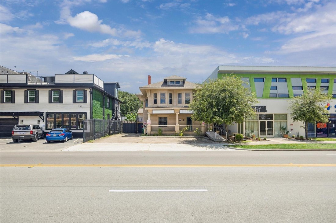 Houston, Texas, United States 2 - 18543422