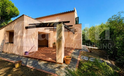House in Marina di Campo, Tuscany, Italy 1
