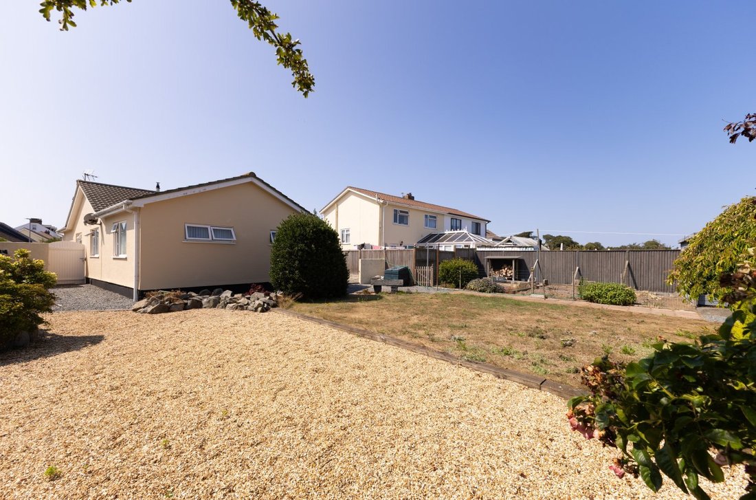 Bungalow in Northern Ireland 3 - 18542362