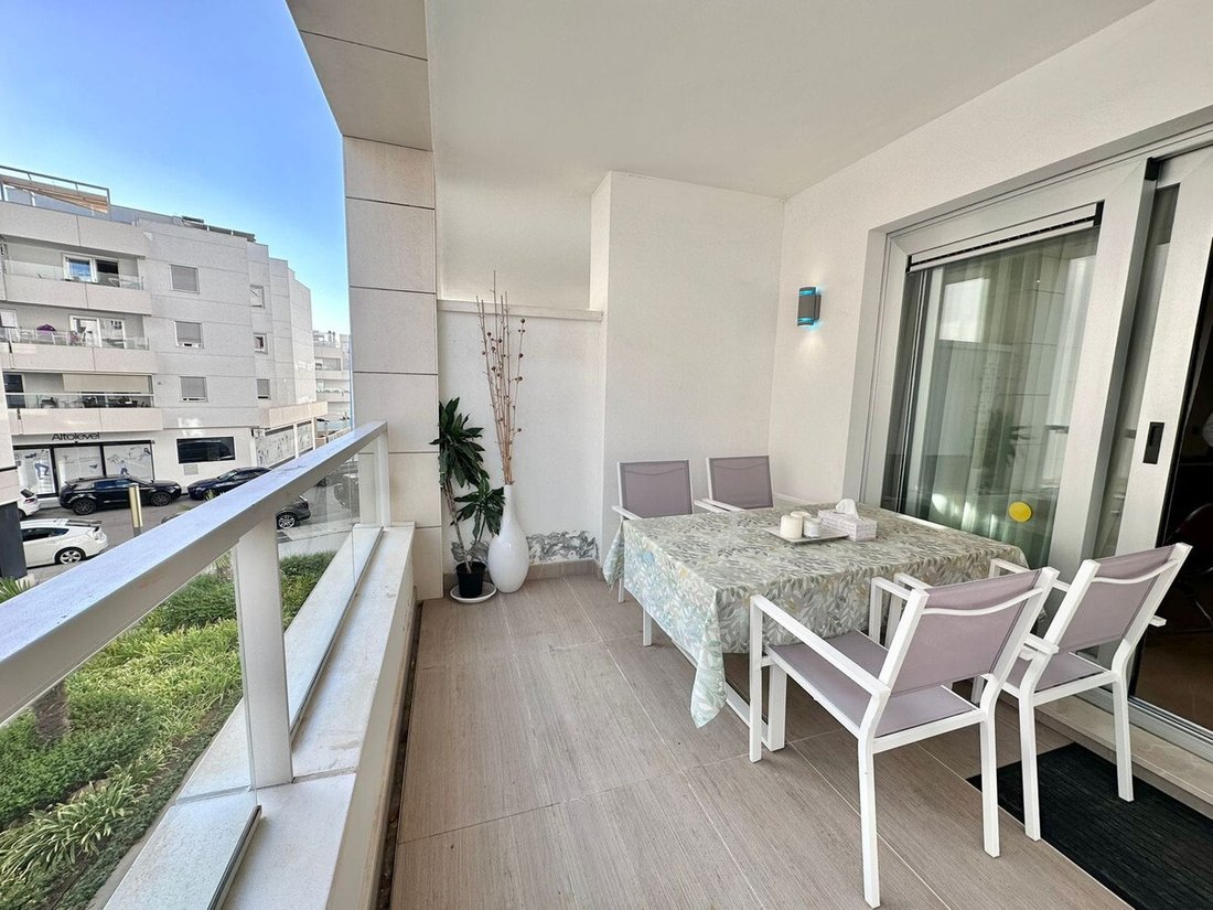 Apartment in San Pedro de Alcantara, Andalusia, Spain 1 - 18540186