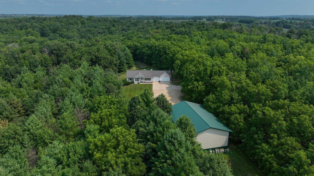 House in Cazenovia, Wisconsin, United States 1 - 18542288