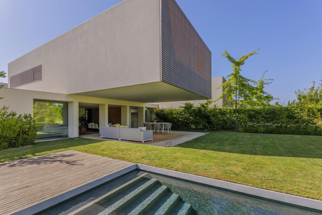 Villa in Moncloa-Aravaca, Madrid, Spain 2 - 18540191