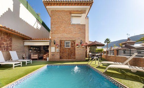 Villa in Genil, Granada, Spain 1