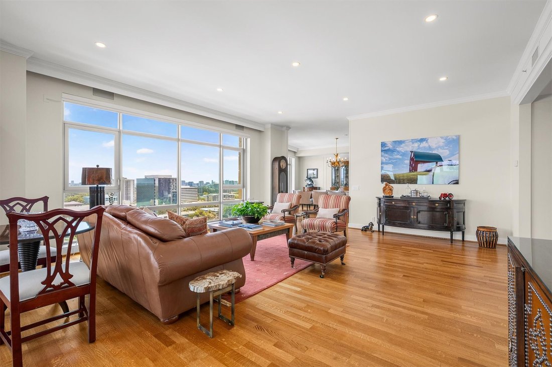 Condo in Houston, Texas, United States 5 - 18543444