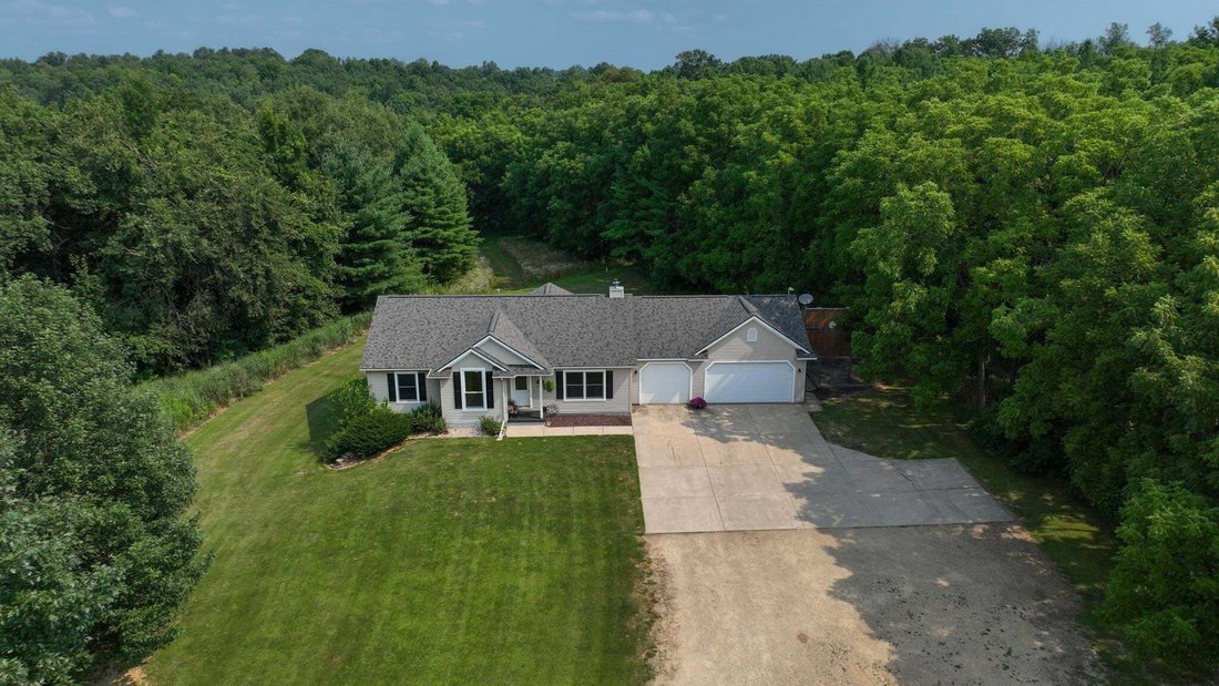 House in Cazenovia, Wisconsin, United States 3 - 18542288