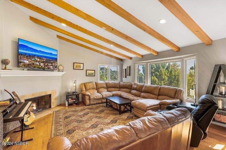 Santa Barbara, California, United States 5 - 18542986