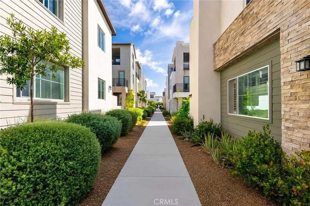 Condo in Irvine, California, United States 4 - 17914073