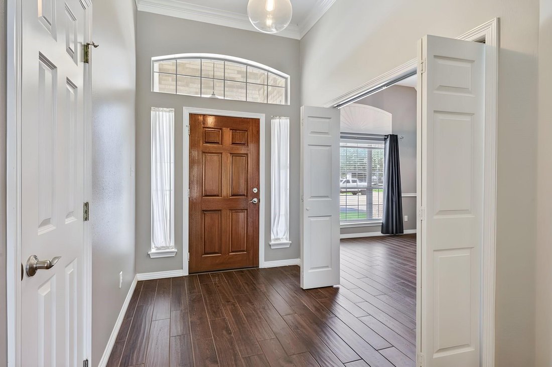 House in Wixon Valley, Texas, United States 3 - 18543421