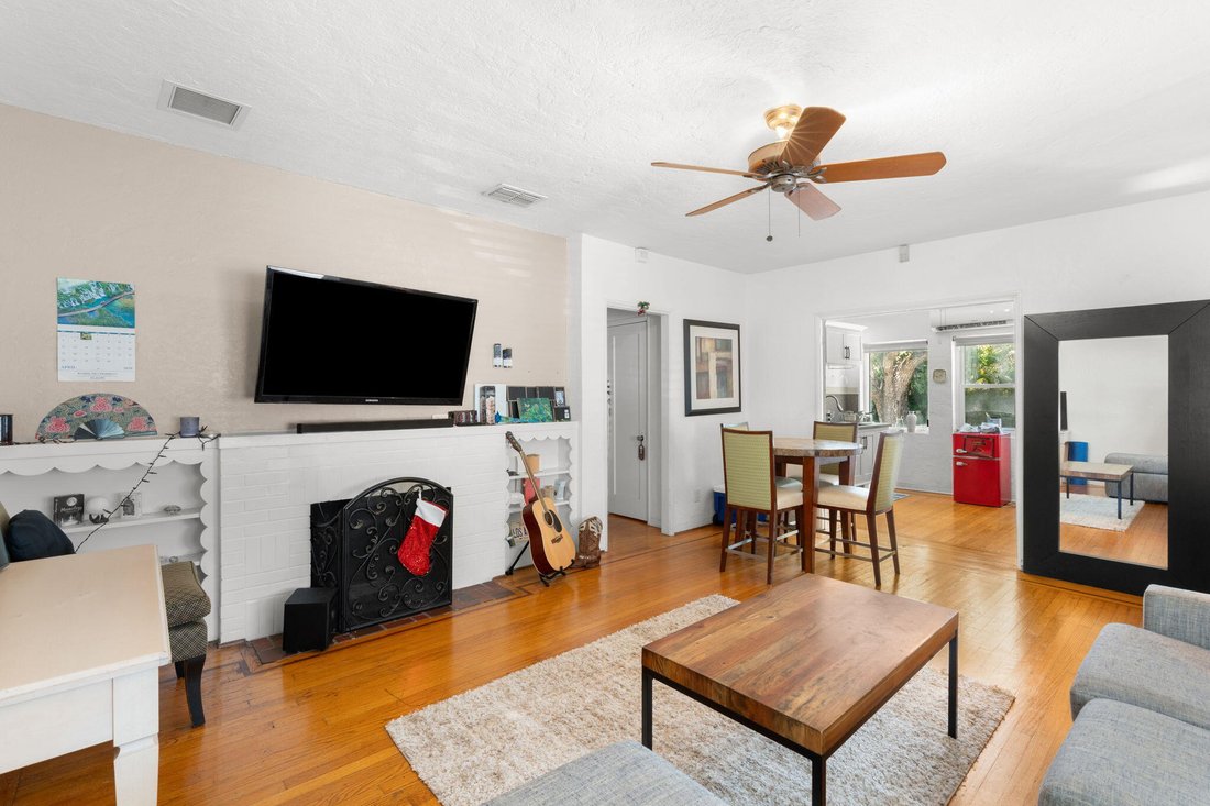 Hollywood, Florida, United States 5 - 18542702