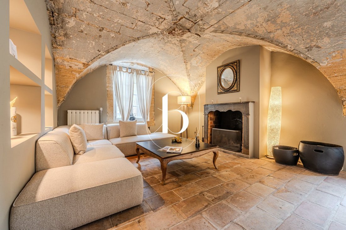 Townhouse in Uzès, Occitania, France 2 - 18539907