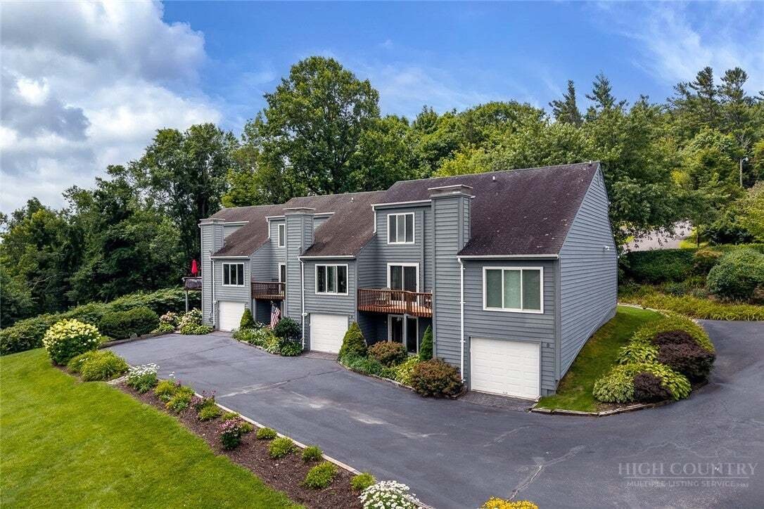 Condo in Blowing Rock, North Carolina, United States 3 - 18541940