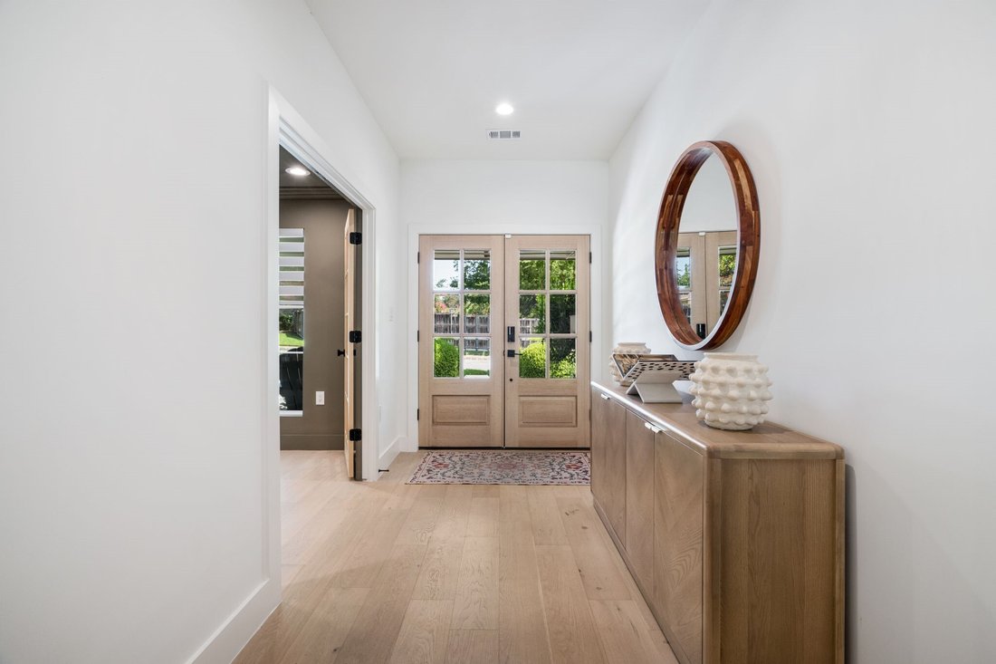 House in Dallas, Texas, United States 3 - 18540817