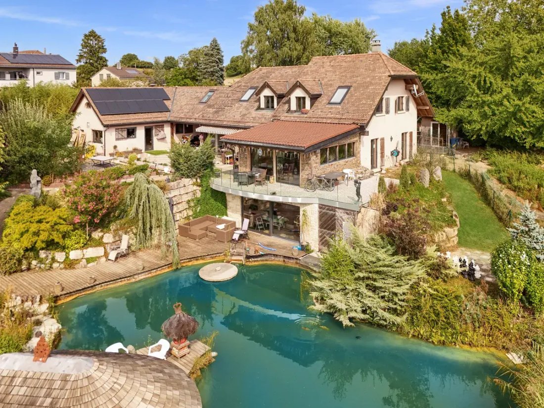 House in Cossonay, Vaud, Switzerland 1 - 18542016