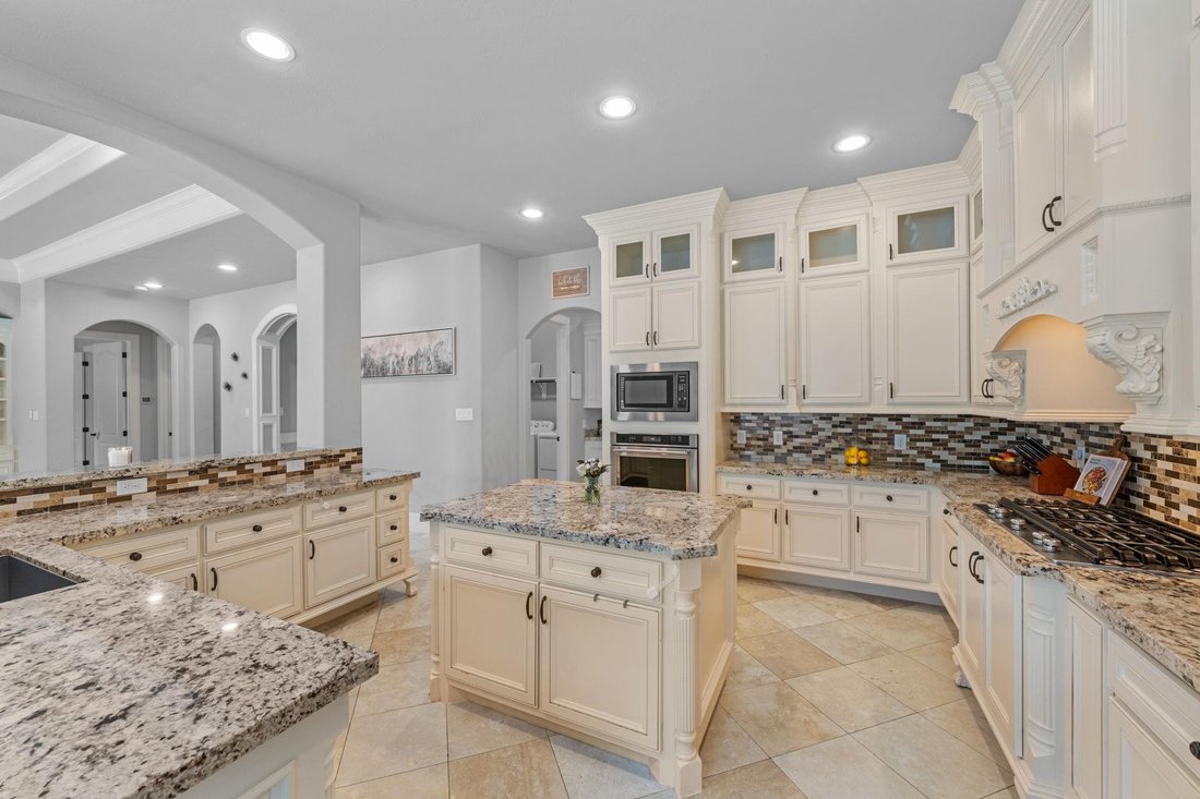 House in Houston, Texas, United States 2 - 18543429