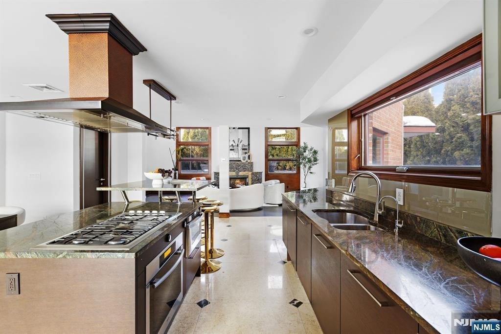 Townhouse in Edgewater, New Jersey, United States 5 - 18539769