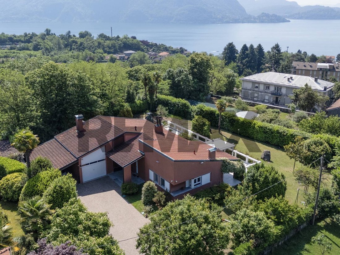 Villa in Arizzano, Piedmont, Italy 1 - 18544617