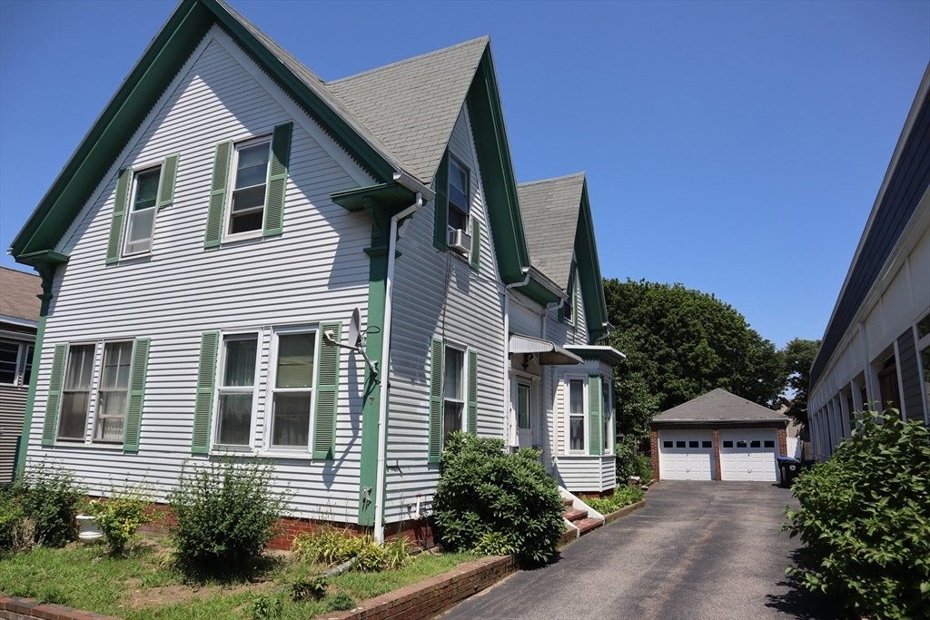 Beverly, Massachusetts, United States 1 - 18544542