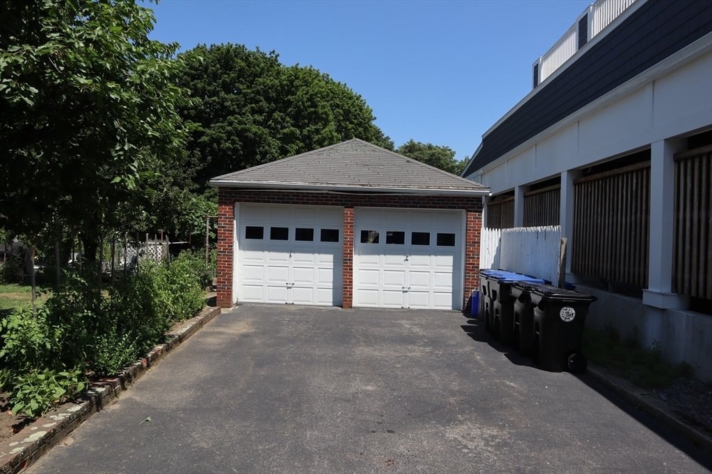 Beverly, Massachusetts, United States 4 - 18544542