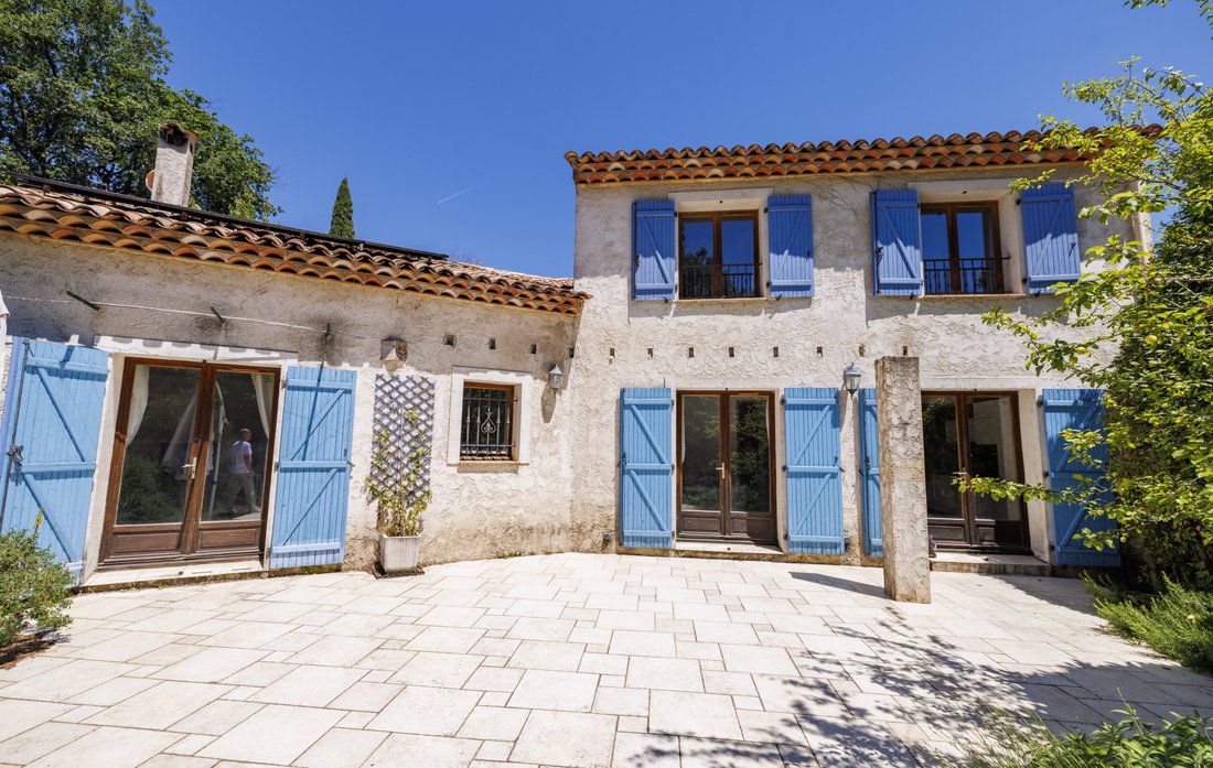 Villa in Tourrettes-sur-Loup, Provence-Alpes-Côte d'Azur, France 2 - 18542722