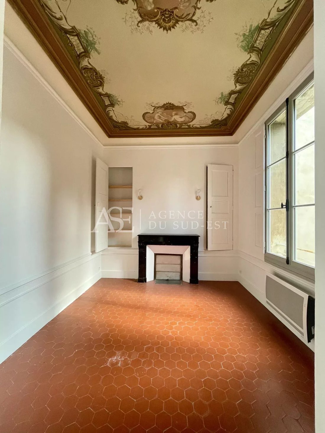 Apartment in Comtale-Cente-Cours Mirabeau, Aix-en-Provence, France 1 - 18544026