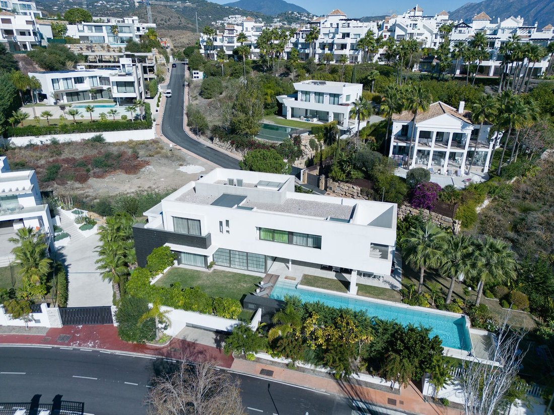 Villa in Benahavis, Andalusia, Spain 3 - 18540287