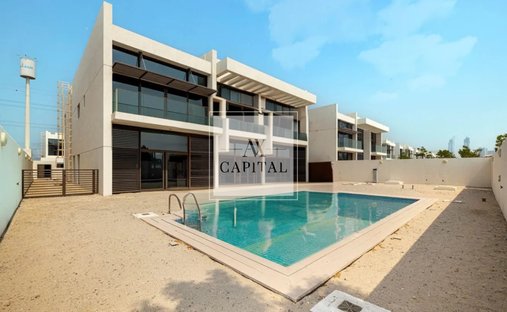 Villa in MBR- Al Merkad, Dubai, United Arab Emirates 1