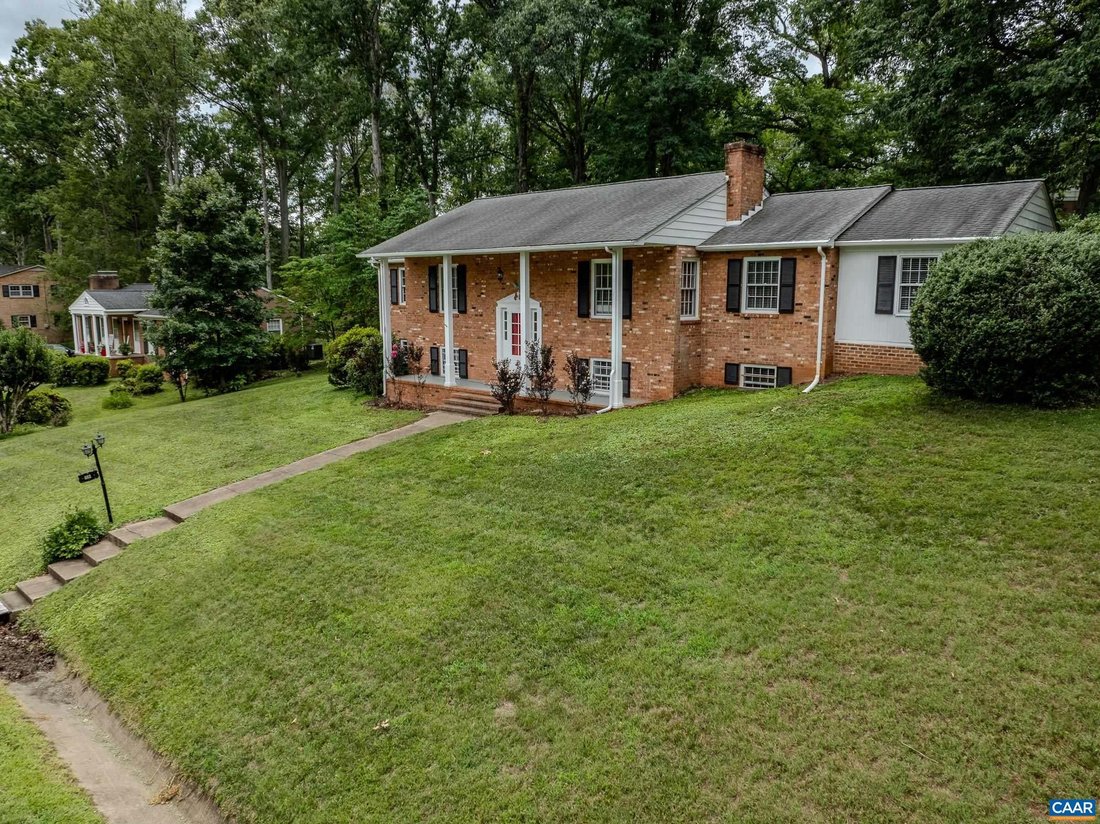 House in Charlottesville, Virginia, United States 2 - 18539638