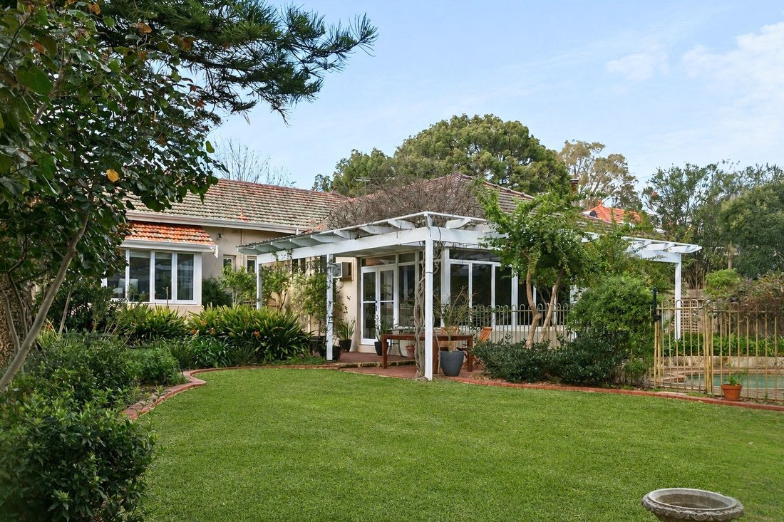 House in Nedlands, Western Australia, Australia 3 - 18544687
