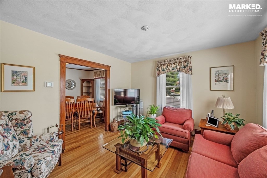 Malden, Massachusetts, United States 5 - 18540644