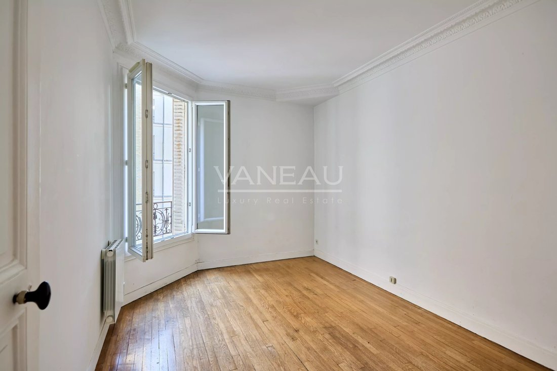 Apartment in Emeriau-Zola, Paris 15e Arrondissement, Paris 4 - 18541224