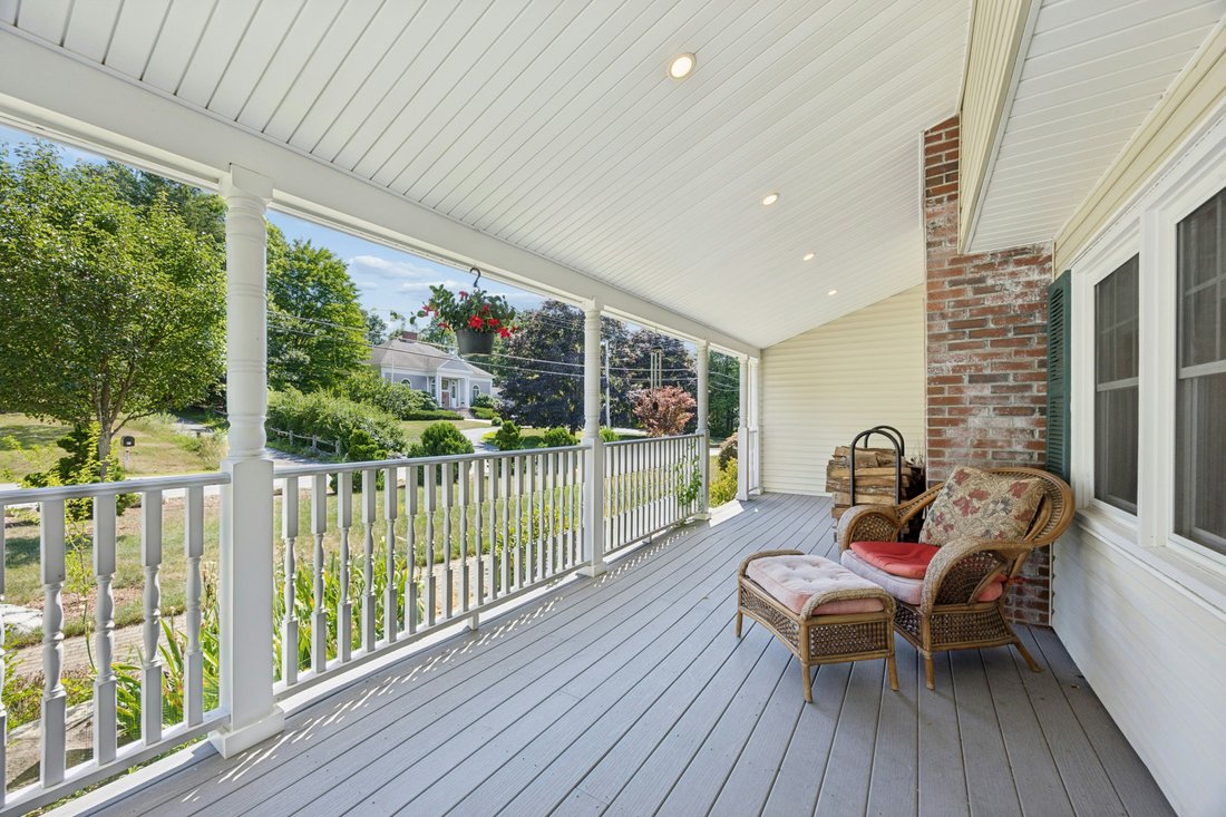House in Chelmsford, Massachusetts, United States 2 - 18541077