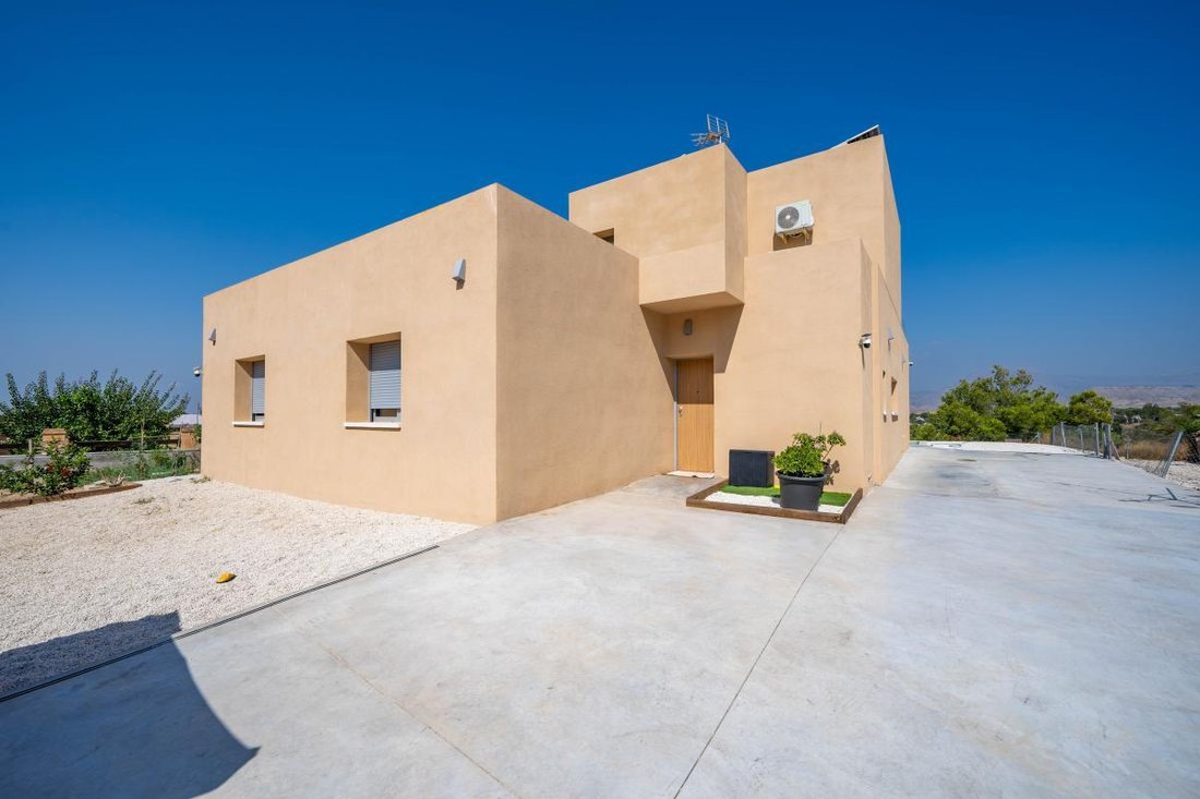 Villa in Busot, Valencian Community, Spain 2 - 18525867