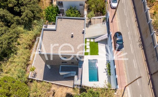 Villa in Sant Cebria de Vallalta, Catalonia, Spain 1