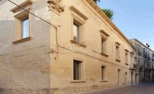 Finca en Centro histórico, Lecce, Apulia 1