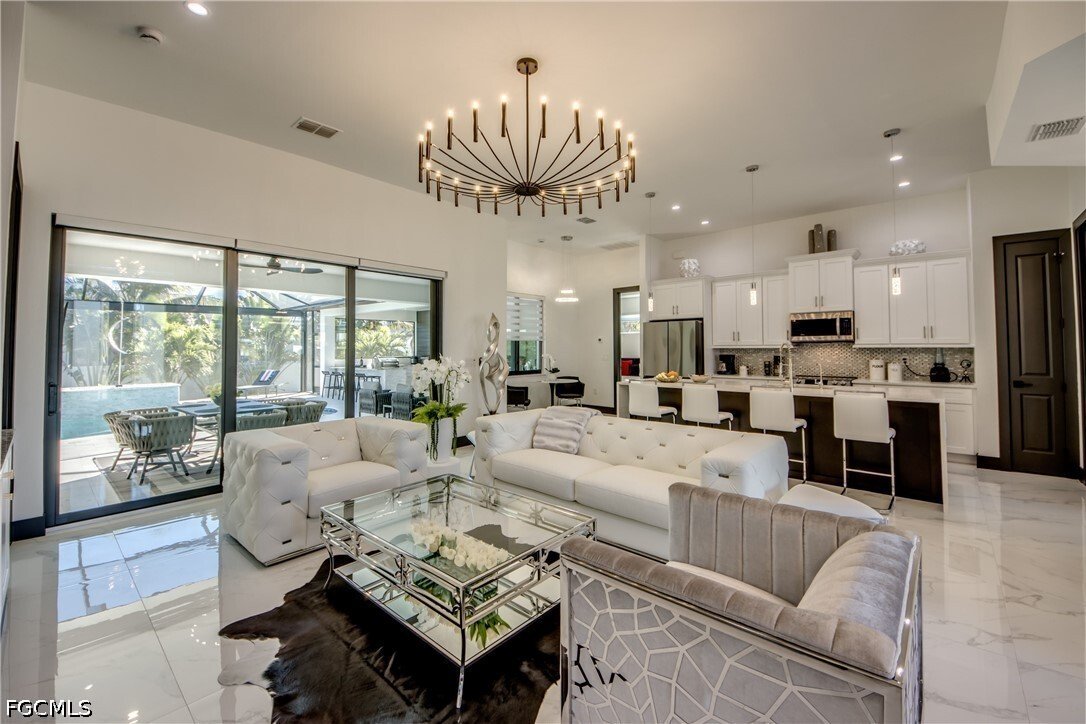 House in Cape Coral, Florida, United States 1 - 18543710