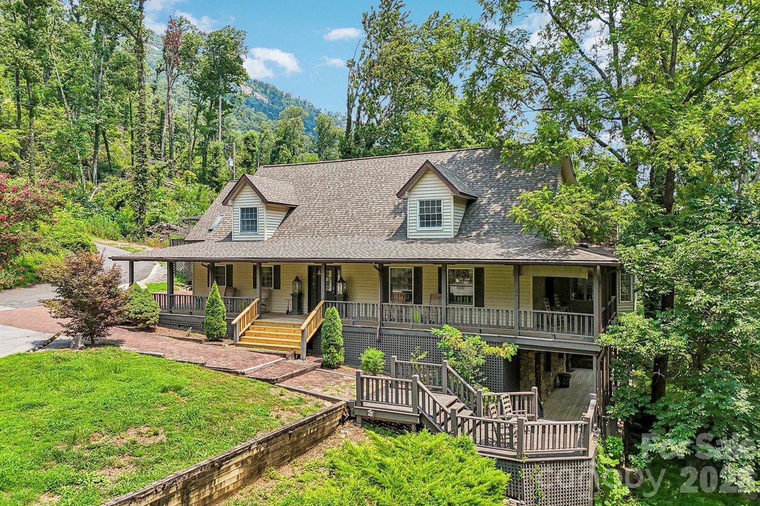 House in Lake Lure, North Carolina, United States 1 - 18543565