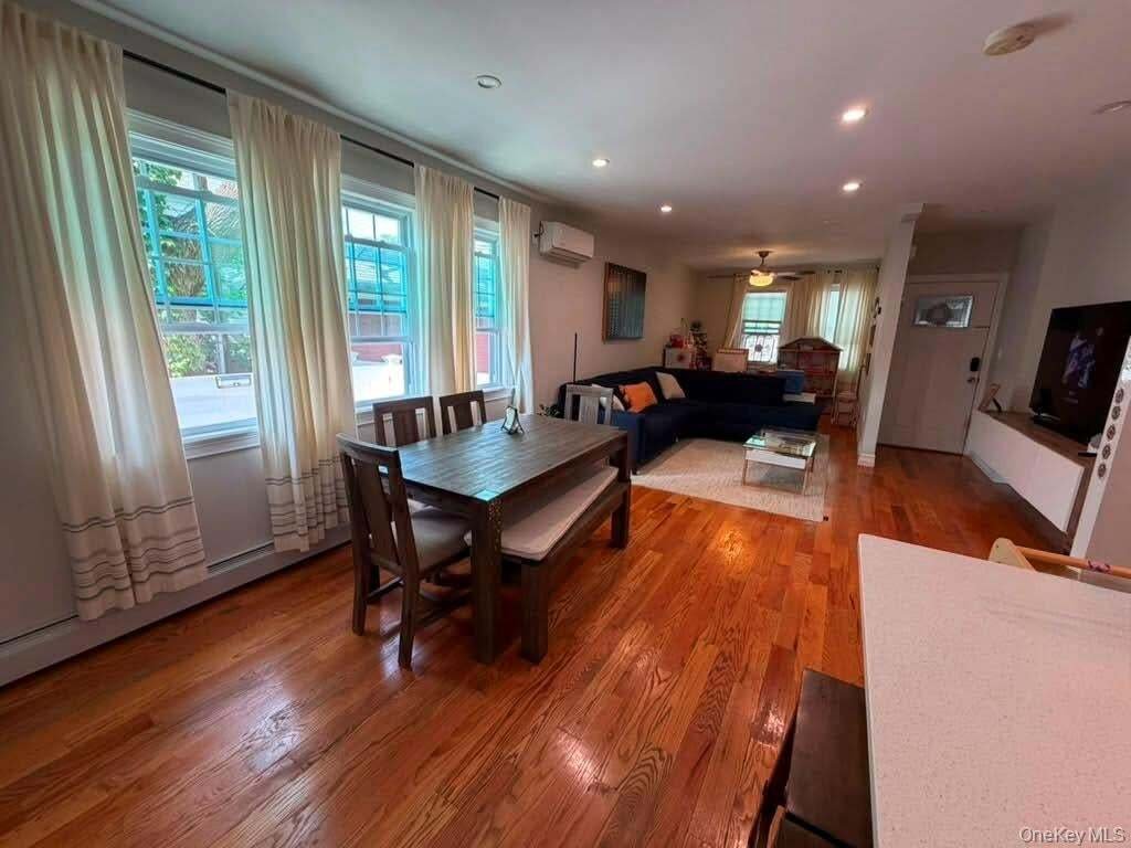 House in New York, New York, United States 5 - 18542261