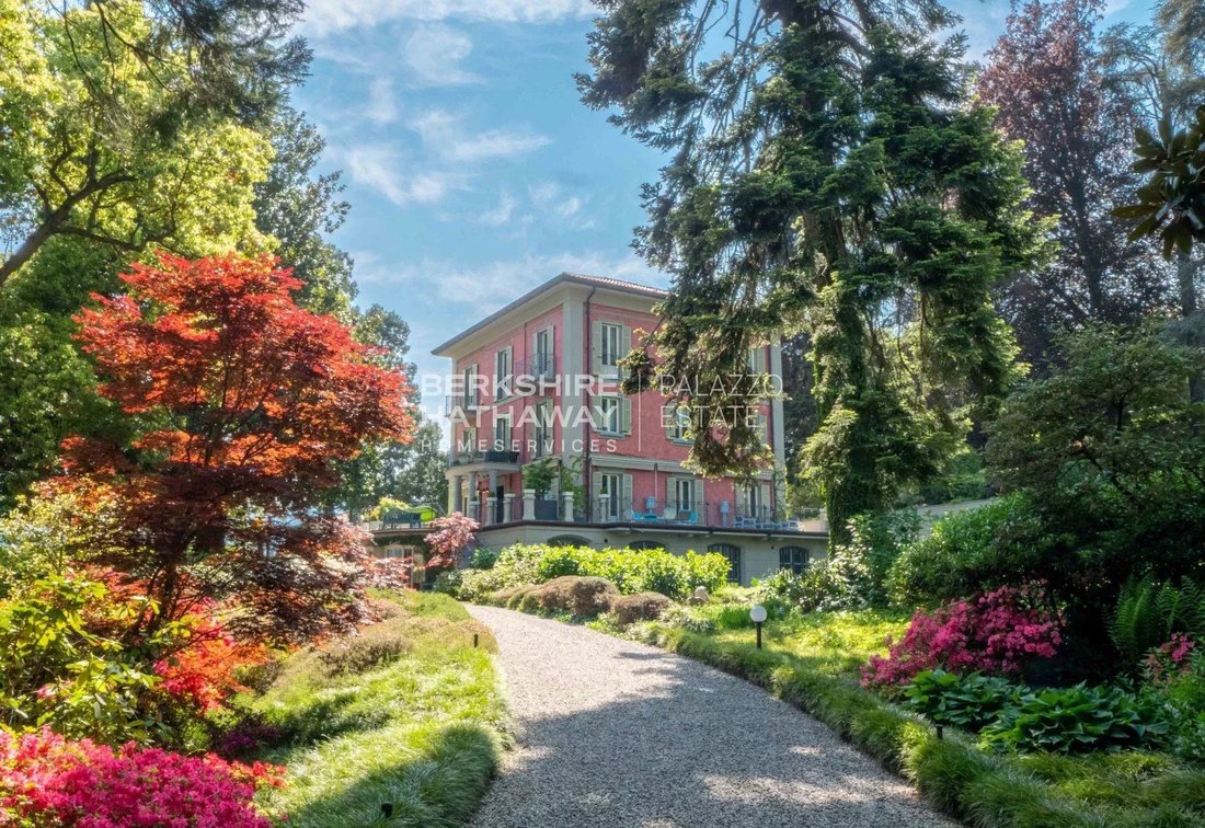 Villa in Tremezzina, Lombardy, Italy 1 - 18541451