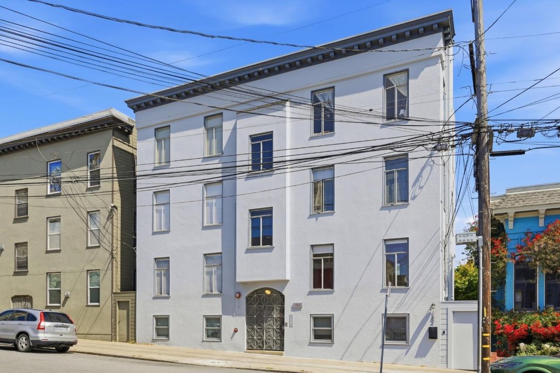 San Francisco, California, United States 3 - 18542802