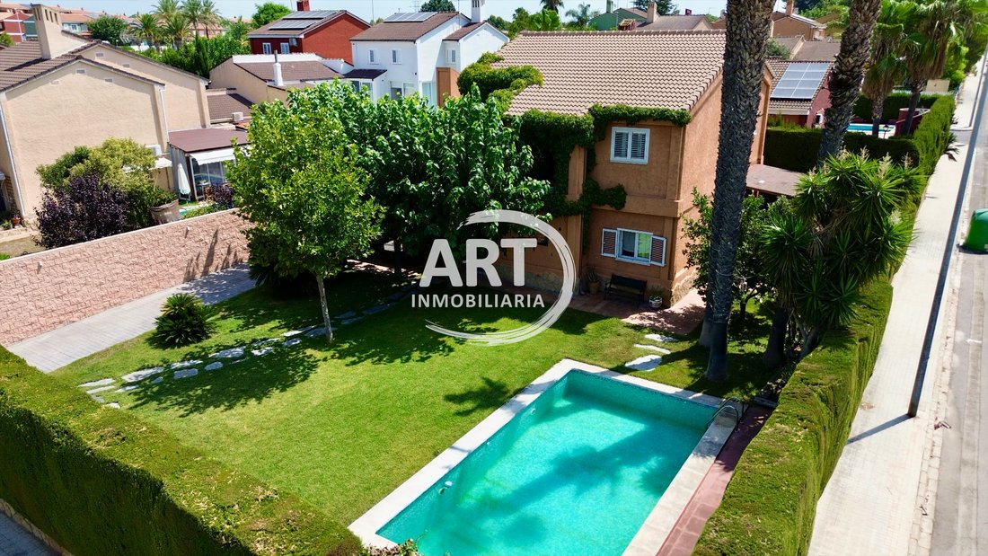 Chalet in San Antonio de Benageber, Valencian Community, Spain 2 - 18542481