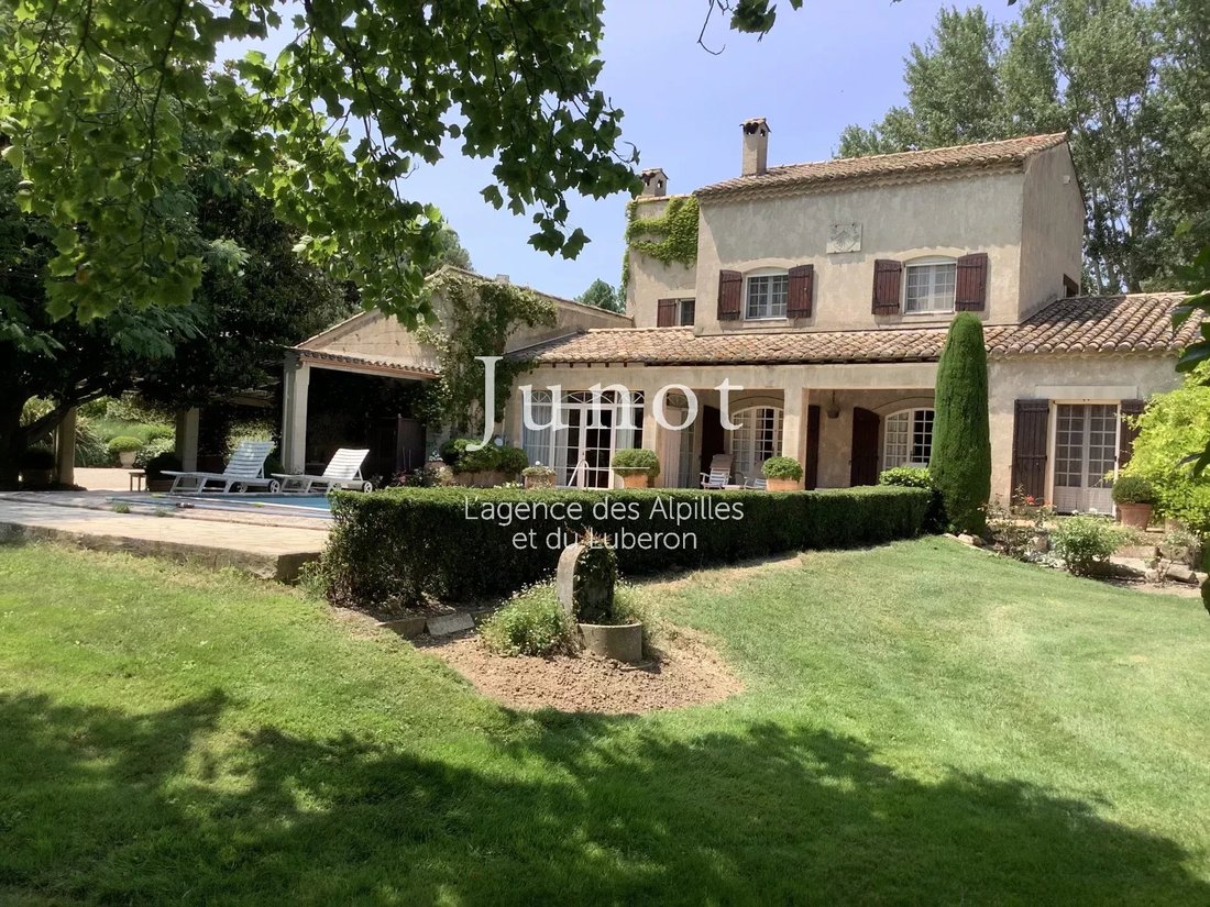House in Maussane-les-Alpilles, Provence-Alpes-Côte d'Azur, France 1 - 18541287