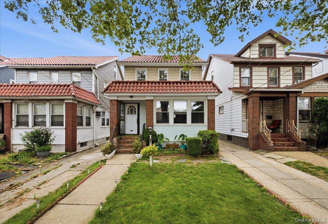 House in New York, New York, United States 1 - 18485516