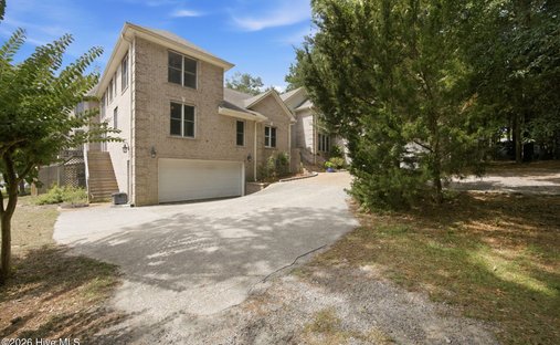 House in Bolivia, North Carolina, United States 1