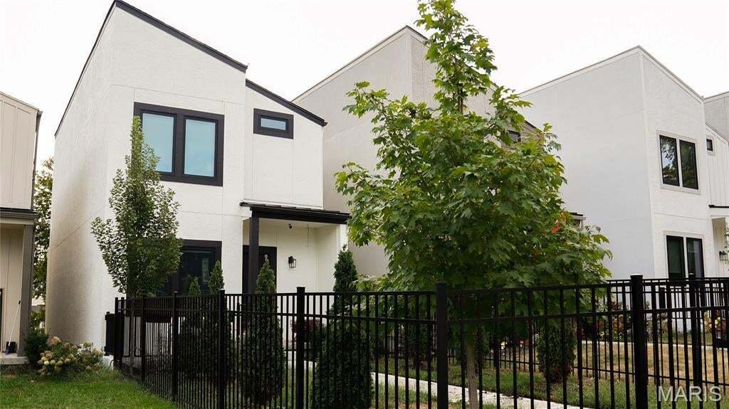 House in Kansas City, Missouri, United States 1 - 18543488