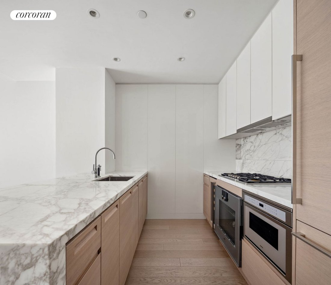 Condo in New York, New York, United States 3 - 18259742