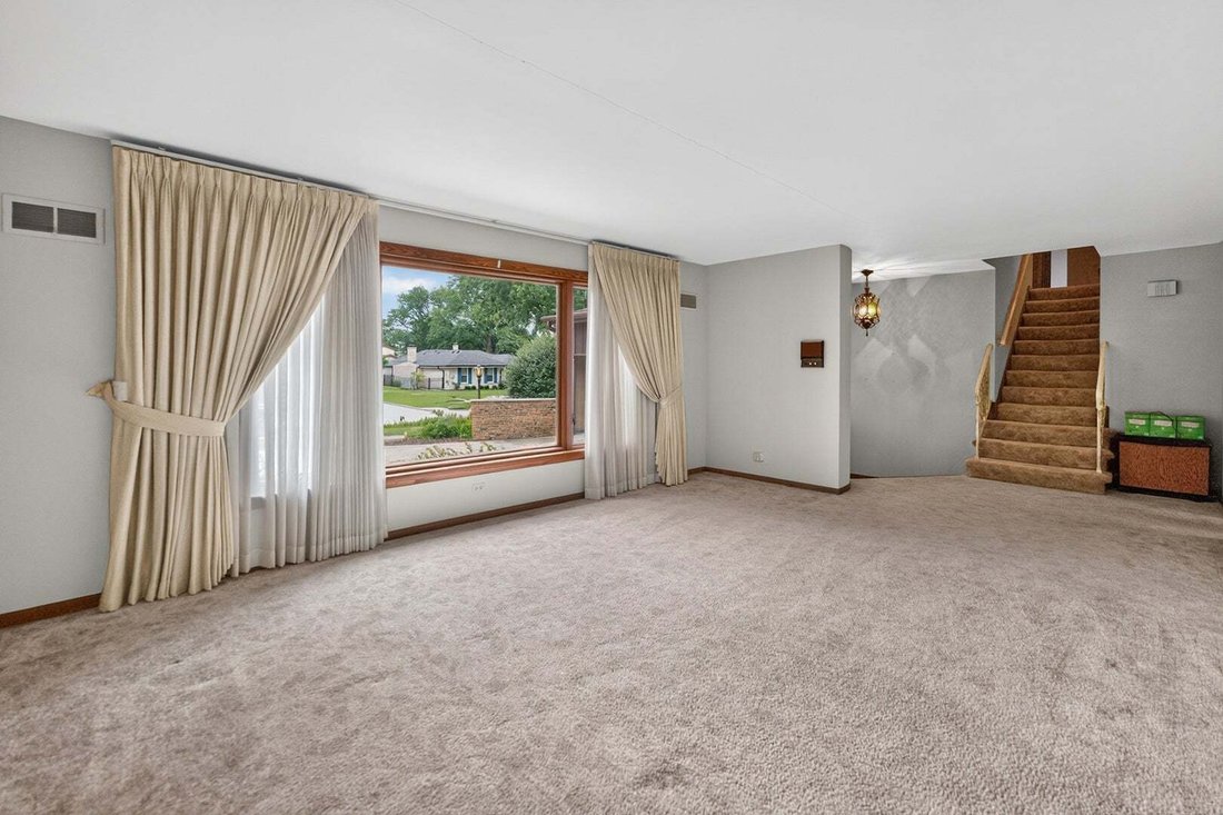 House in Naperville, Illinois, United States 5 - 18540366