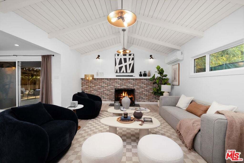 House in Los Angeles, California, United States 5 - 18542209