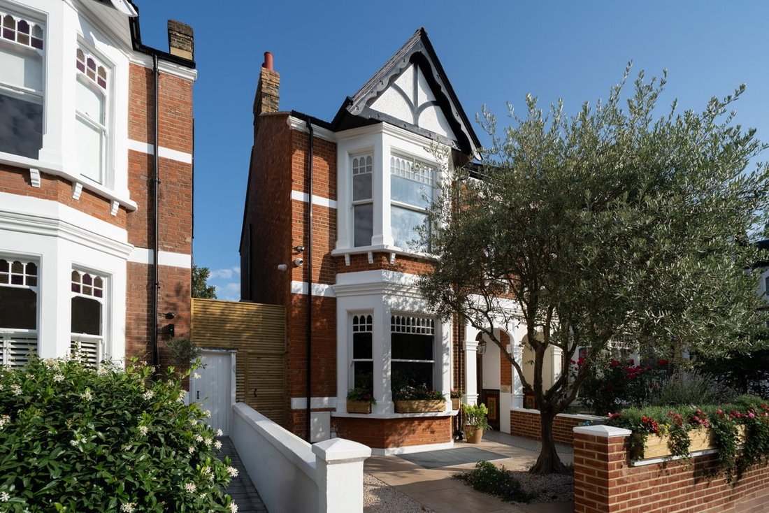 House in Queens Park, Brent, England 2 - 18364974